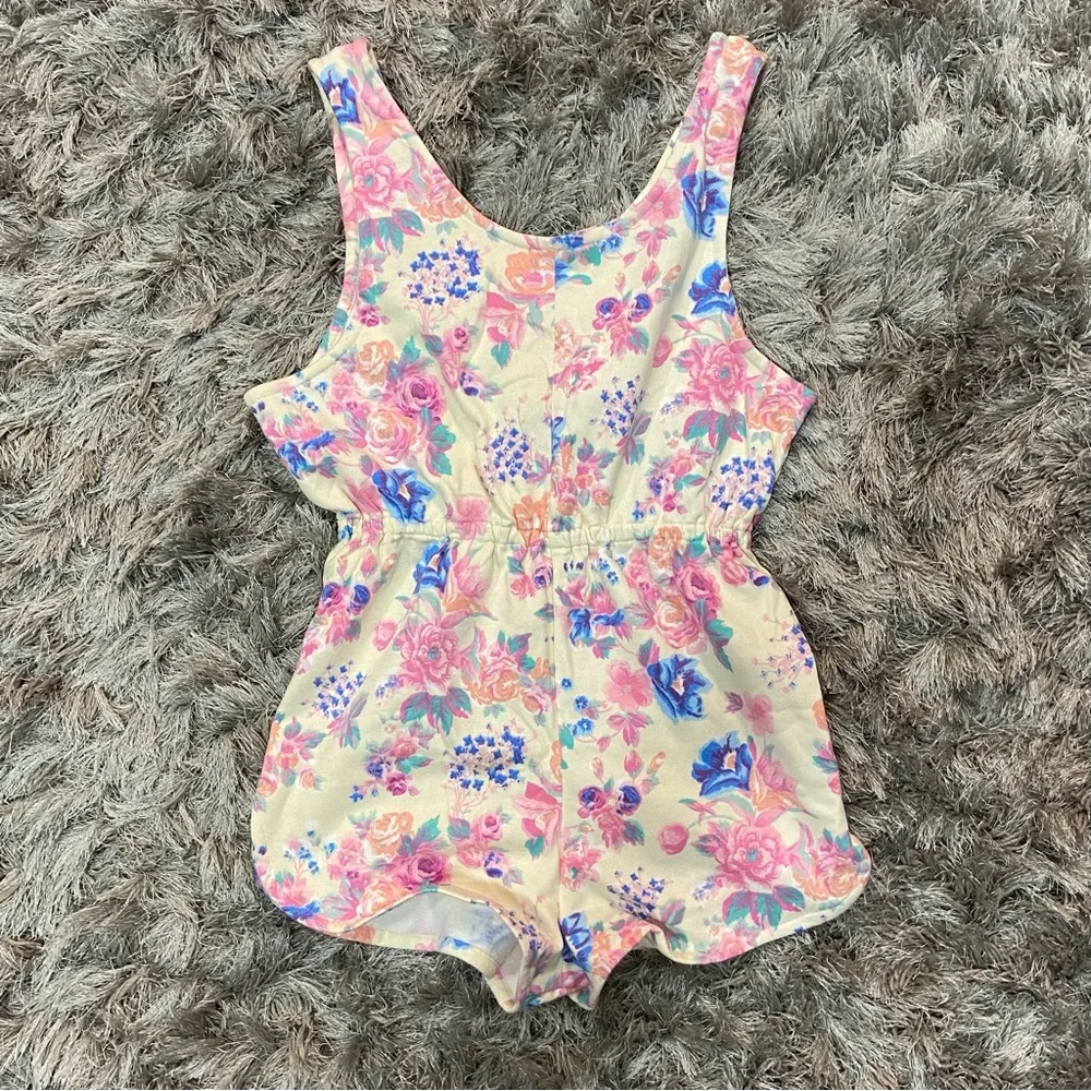 Handmade women cream cotton knit floral sleeveless romper. Size waist 31” NWOT. - Picture 1 of 9